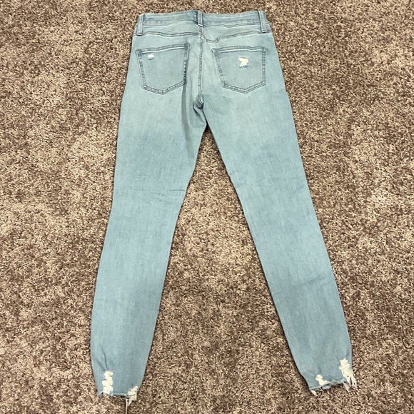 Uniqlo Blue Ankle Cropped Jeans with Distressed Details, Size 24 - Picture 5 of 9